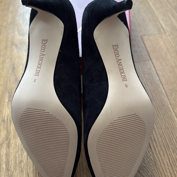 Enzo Angiolini Black Heels Classic Pumps - Picture 5 of 6
